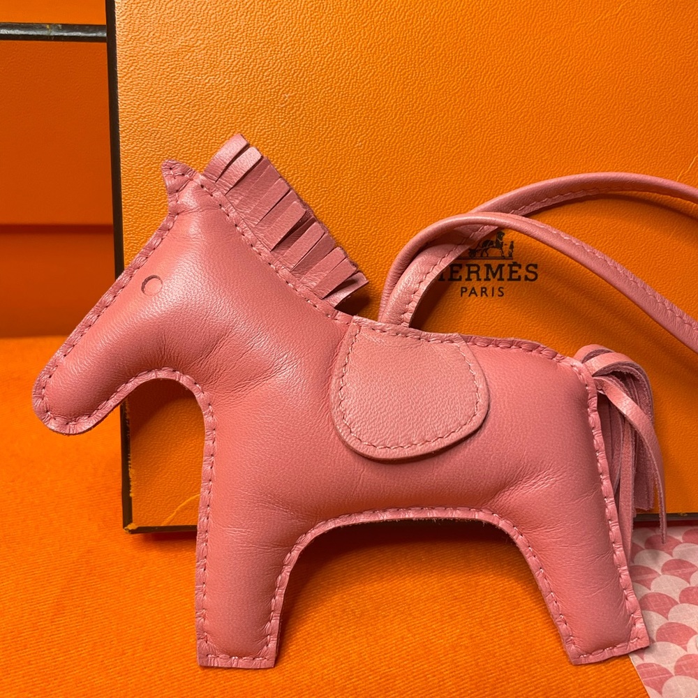 Hermes Rodeo Pink Azalee Leather PM Size